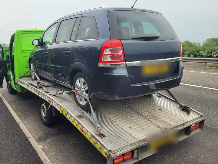 Vauxhall Zafira, picked up at the roadside